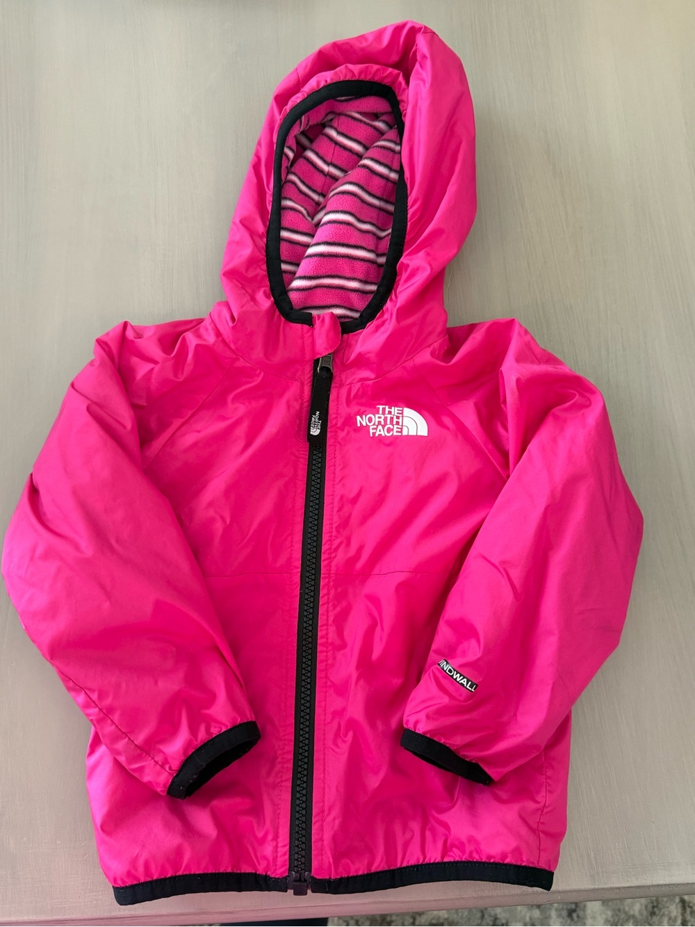 The North Face Infant Pink Windwall Jacket, size 12-18M